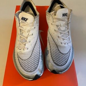 Nike zoomx vaporfly next percent running shoes